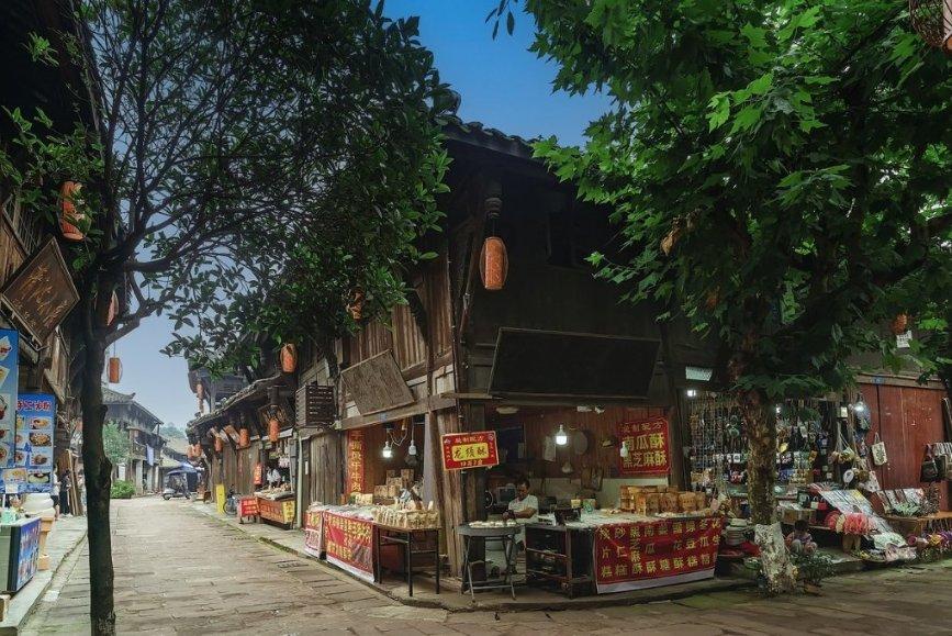 机智问答网页 - 提供智能回答的易烊千玺凭借《送你一朵小红花》入围华鼎奖,他演技如何?平台